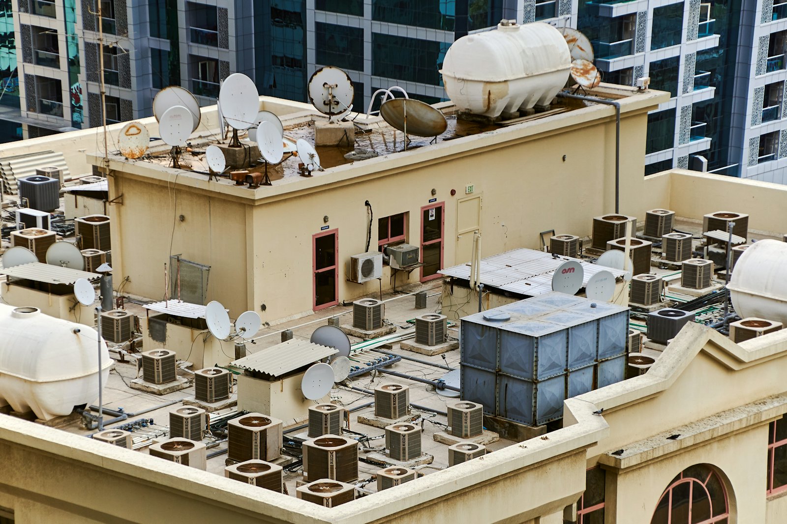Rooftop HVAC and building equipment